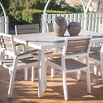 Apartamento En La Playa La Mora, Tarracohomes